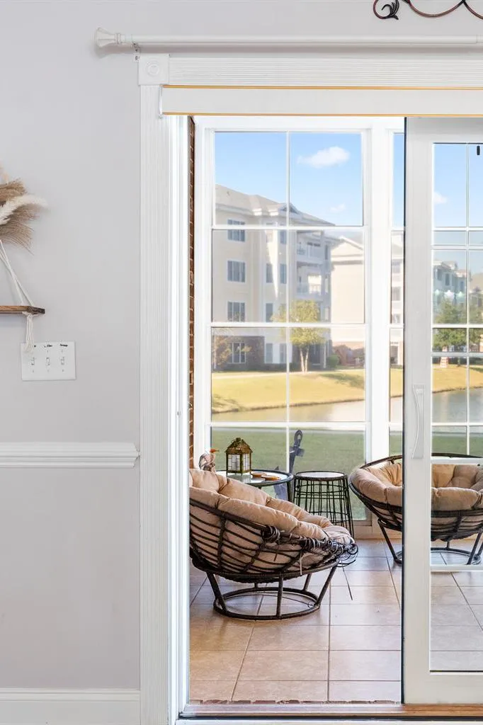 Screened patio at an Unwind-managed Grand Strand property
